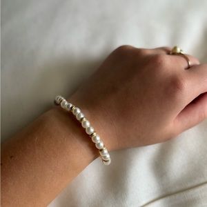 Pearls and Gold bracelet